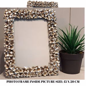 Vintage Çiçekli Resim Çerçevesi – El Boyalı Reçine Fotoğraf Çerçevesi, 20x25 cm – Düğün Hediyesi, Gümüş Renk, Ücretsiz Kargo 🚚